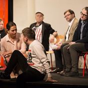 Já bych asi potřeboval, aby mě nějaká sbalila sama. Že bych jako byl ta oběť...